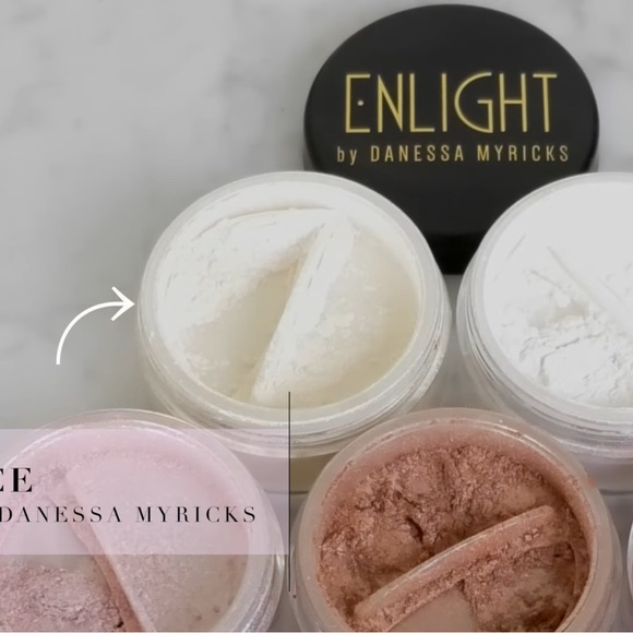 Danessa Myricks – Enlight Halo Powder “Aura of Radiance” (10 g) new – sealed - Picture 2 of 4